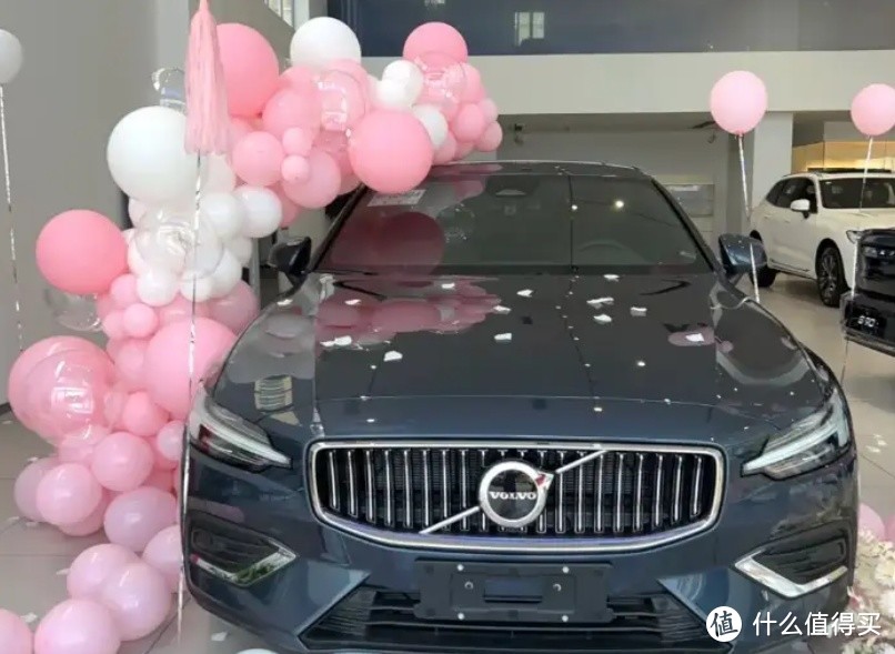 低调炫车：感恩与分享的艺术